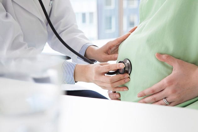 Prenatal care for woman during substance use threapy